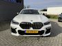 BMW X6 M50d 400 PK xDrive High Executive M Sport Trekhaak Laser licht Panoramadak Sky Lounge Achterasbesturing Stoelventilatie en Massage