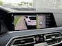 BMW X6 M50d 400 PK xDrive High Executive M Sport Trekhaak Laser licht Panoramadak Sky Lounge Achterasbesturing Stoelventilatie en Massage