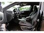 Mercedes-Benz GLA 180 Business Solution AMG Night Upgrade / Camera / Apple CarPlay / 19'' / Half leder / Navigatie / Getint glas / Stoelverwarming / Cruise Control