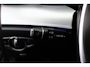 Mercedes-Benz E-klasse 200 Ambition AMG / Dealer Onderhouden / Camera / Navigatie / Dodehoek / 19'' / Leder&Alcantara / Cruise Control