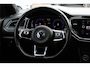 Volkswagen T-Roc 1.5 TSI Sport Business R / Camera / CarPlay / Virtual Cockpit / Sportstoelen / 18'' / LED / DAB / ACC