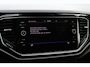 Volkswagen T-Roc 1.5 TSI Sport Business R / Camera / CarPlay / Virtual Cockpit / Sportstoelen / 18'' / LED / DAB / ACC