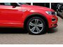 Volkswagen T-Roc 1.5 TSI Sport Business R / Camera / CarPlay / Virtual Cockpit / Sportstoelen / 18'' / LED / DAB / ACC