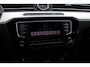 Volkswagen Passat 1.4 TSI GTE Connected Series / Trekhaak / CarPlay / Navigatie / Parkeerhlp V+A / 17'' / DAB / Cruise Control