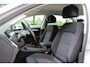 Volkswagen Passat 1.4 TSI GTE Connected Series / Trekhaak / CarPlay / Navigatie / Parkeerhlp V+A / 17'' / DAB / Cruise Control