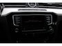 Volkswagen Passat 1.4 TSI GTE Connected Series / Trekhaak / CarPlay / Navigatie / Parkeerhlp V+A / 17'' / DAB / Cruise Control