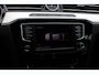 Volkswagen Passat 1.4 TSI GTE Connected Series / Trekhaak / CarPlay / Navigatie / Parkeerhlp V+A / 17'' / DAB / Cruise Control