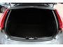 Volvo V40 2.0 D2 Inscription R-Design / Camera / Leder&Alcantara / Keyless / 17'' / Dodehoek / Getint glas / Stoelverwarming / Cruise Control