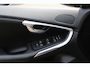 Volvo V40 2.0 D2 Inscription R-Design / Camera / Leder&Alcantara / Keyless / 17'' / Dodehoek / Getint glas / Stoelverwarming / Cruise Control