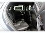Volvo V40 2.0 D2 Inscription R-Design / Camera / Leder&Alcantara / Keyless / 17'' / Dodehoek / Getint glas / Stoelverwarming / Cruise Control