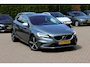 Volvo V40 2.0 D2 Inscription R-Design / Camera / Leder&Alcantara / Keyless / 17'' / Dodehoek / Getint glas / Stoelverwarming / Cruise Control