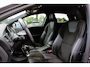 Volvo V40 2.0 D2 Inscription R-Design / Camera / Leder&Alcantara / Keyless / 17'' / Dodehoek / Getint glas / Stoelverwarming / Cruise Control