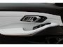 BMW M3 3-serie Competition / 360Camera / Carbon / Head-up / Keyless / Leder / 19'' / CarPlay / Dealer onderhouden / Stuur+Stoelverwarming / Dodehoek / DAB / ACC