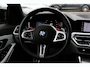 BMW M3 3-serie Competition / 360Camera / Carbon / Head-up / Keyless / Leder / 19'' / CarPlay / Dealer onderhouden / Stuur+Stoelverwarming / Dodehoek / DAB / ACC