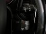 Renault Captur 0.9 TCe Intens *Dealer onderhouden!* - Parkeerassistent - Camera - Dodehoek - Sensor V+A