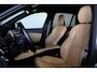 Volvo XC90 T8 Recharge AWD Ultimate Bright - Luchtvering - Panorama/schuifdak - IntelliSafe Assist & Surround - 360º Camera - Bowers & Wilkins audio - Adaptieve LED koplampen - Parkeersensoren voor & achter - Elektr. bedienb. voorstoelen met geheugen - Geventileerde voorstoelen - Head up display - Draadloze tel. lader - Extra getint glas - 20' LMV