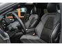 Volvo XC60 T8 Hybride AWD Ultra Black Edition | Panoramadak | Trekhaak | Stoel + Stuur Verwarmd | Camera | Apple CarPlay |