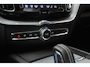 Volvo XC60 T8 Hybride AWD Ultra Black Edition | Panoramadak | Trekhaak | Stoel + Stuur Verwarmd | Camera | Apple CarPlay |
