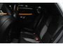 Volvo XC60 T8 Hybride AWD Ultra Black Edition | Panoramadak | Trekhaak | Stoel + Stuur Verwarmd | Camera | Apple CarPlay |