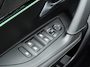 Peugeot 2008 1.2 Hybrid 136 GT | Panoramadak | Adaptive Cruise | Keyless Start- en Entry | Voor- en achteruitrijcamera | Dodehoek Sensoren | Voor- en achterbumpersensoren | Carplay | Navigatie | DAB+ |
