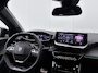 Peugeot 2008 1.2 Hybrid 136 GT | Panoramadak | Adaptive Cruise | Keyless Start- en Entry | Voor- en achteruitrijcamera | Dodehoek Sensoren | Voor- en achterbumpersensoren | Carplay | Navigatie | DAB+ |