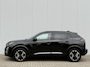 Peugeot 2008 1.2 Hybrid 136 GT | Panoramadak | Adaptive Cruise | Keyless Start- en Entry | Voor- en achteruitrijcamera | Dodehoek Sensoren | Voor- en achterbumpersensoren | Carplay | Navigatie | DAB+ |