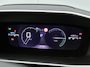 Peugeot 2008 1.2 Hybrid 136 GT | Panoramadak | Adaptive Cruise | Keyless Start- en Entry | Voor- en achteruitrijcamera | Dodehoek Sensoren | Voor- en achterbumpersensoren | Carplay | Navigatie | DAB+ |