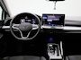Volkswagen Golf 1.5 eHybrid Style Edition 204 PK| | SoH 100% | Panoramadak | Trekhaak Elektrisch | LED Matrix | Stoelverwarming | Stuurwielverwarming | ArtVelours Bekleding | Bestuurderstoel Met Geheugen