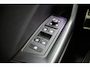 Volkswagen T-Roc 1.5 TSI Sport Business R-Line - Digitaal Cockpit, Carplay, Camera, Stoelverw. Afn. Trekhaak