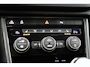 Volkswagen T-Roc 1.5 TSI Sport Business R-Line - Digitaal Cockpit, Carplay, Camera, Stoelverw. Afn. Trekhaak