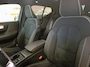 Volvo XC40 B4 Plus Dark |Schuifdak | Trekhaak | All Season banden|