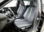 Peugeot 2008 SUV Allure Pack 130pk | Navigatie | Achteruitrijcamera | Stoelverwarming | 3D Cockpit | Climate Control | Cruise Control | Led koplampen | Parkeersensoren v+a | Armsteun | Elektrisch inklapbare spiegels | Keyless start | Apple Carplay / Android Auto | Bluetooth | DAB+ radio | 17" lichtmetalen velgen |