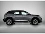 Peugeot 2008 SUV Allure Pack 130pk | Navigatie | Achteruitrijcamera | Stoelverwarming | 3D Cockpit | Climate Control | Cruise Control | Led koplampen | Parkeersensoren v+a | Armsteun | Elektrisch inklapbare spiegels | Keyless start | Apple Carplay / Android Auto | Bluetooth | DAB+ radio | 17" lichtmetalen velgen |