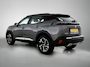 Peugeot 2008 SUV Allure Pack 130pk | Navigatie | Achteruitrijcamera | Stoelverwarming | 3D Cockpit | Climate Control | Cruise Control | Led koplampen | Parkeersensoren v+a | Armsteun | Elektrisch inklapbare spiegels | Keyless start | Apple Carplay / Android Auto | Bluetooth | DAB+ radio | 17" lichtmetalen velgen |