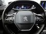 Peugeot 2008 SUV Allure Pack 130pk | Navigatie | Achteruitrijcamera | Stoelverwarming | 3D Cockpit | Climate Control | Cruise Control | Led koplampen | Parkeersensoren v+a | Armsteun | Elektrisch inklapbare spiegels | Keyless start | Apple Carplay / Android Auto | Bluetooth | DAB+ radio | 17" lichtmetalen velgen |