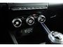 Renault Clio 1.0 TCe Intens | Dodehoekdetectie | DAB | CarPlay | 360graden camera | Lichtmetalen velgen 17" | Parkeersensoren voor & achter