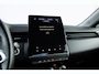 Renault Clio 1.0 TCe Intens | Dodehoekdetectie | DAB | CarPlay | 360graden camera | Lichtmetalen velgen 17" | Parkeersensoren voor & achter