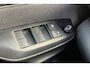 Toyota Yaris 1.5 Hybrid 115 Business edition / Stuur en Stoelverwarming / Parkeersensoren / Camera /