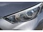 Toyota Yaris 1.5 Hybrid 115 Business edition / Stuur en Stoelverwarming / Parkeersensoren / Camera /