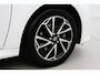 Toyota Yaris 1.5 Hybrid Dynamic | Apple Carplay / Android Auto | Stoelverwarming | Adaptive Cruise | Clima | Camera | 16 inch | Rijstrooksensor | Privacy glas