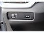 Volvo V60 B3 177PK Automaat Inscription | Trekhaak | ACC | Blis | Panoramadak | H&K | Camera | Stoelverwarming | Leder |