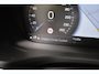 Volvo V60 B3 177PK Automaat Inscription | Trekhaak | ACC | Blis | Panoramadak | H&K | Camera | Stoelverwarming | Leder |