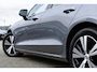 Volvo V60 B3 177PK Automaat Inscription | Trekhaak | ACC | Blis | Panoramadak | H&K | Camera | Stoelverwarming | Leder |