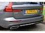 Volvo V60 B3 177PK Automaat Inscription | Trekhaak | ACC | Blis | Panoramadak | H&K | Camera | Stoelverwarming | Leder |