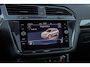 Volkswagen Tiguan 1.5 TSI Elegance | Trekhaak | Panodak | Cruise adaptief | Camera | Stoel+stuur verwarming | Matrix led | Elektrisch bedienbare achterklep | Achteruitrijcamera | Cruise control adaptief met Stop&Go | Elektrisch bedienbare achterklep met sensorsturing