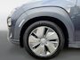Hyundai Kona Electric EV Fashion 64 kWh | Zeer nette auto | 100 % SOH | Stoelverwarming | Navigatie | Apple CarPlay & Android Auto | Achteruitrijcamera | Dealer onderhouden |