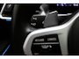 BMW 3-Serie Touring 330e | PANORAMADAK | HEAD UP | COMFORT ACCES | DRAADLOZE LADER | CAMERA | 19"