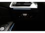 BMW 3-Serie Touring 330e | PANORAMADAK | HEAD UP | COMFORT ACCES | DRAADLOZE LADER | CAMERA | 19"