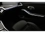 BMW 3-Serie Touring 330e | PANORAMADAK | HEAD UP | COMFORT ACCES | DRAADLOZE LADER | CAMERA | 19"