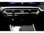 BMW 3-Serie Touring 330e | PANORAMADAK | HEAD UP | COMFORT ACCES | DRAADLOZE LADER | CAMERA | 19"